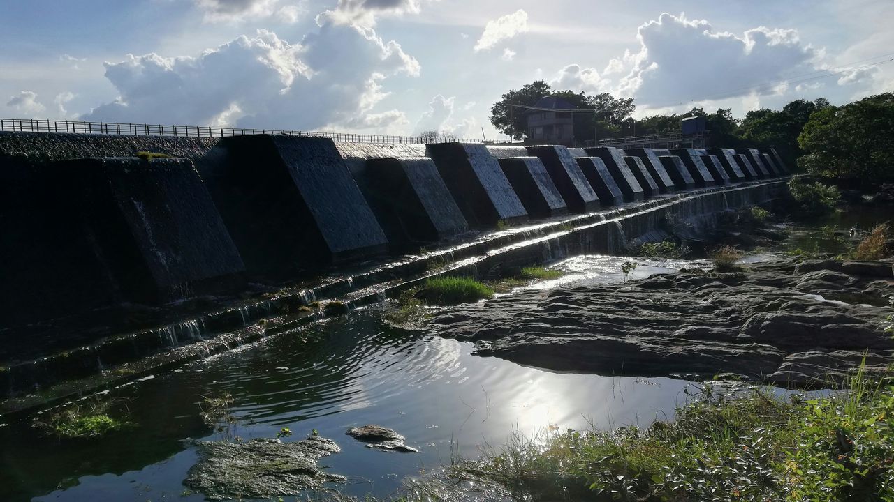 Світ застряг у багнюці. До 2060 року половина водосховищ стане калюжами. Пояснюю, як це зачепить наші гаманці